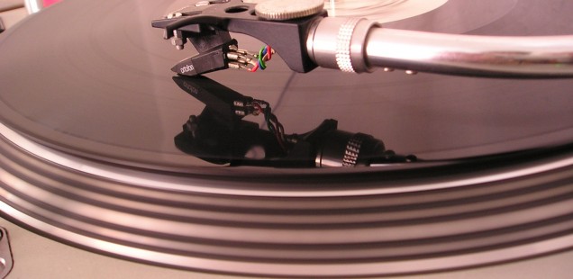 RIAA Equalizer Amplifier Design